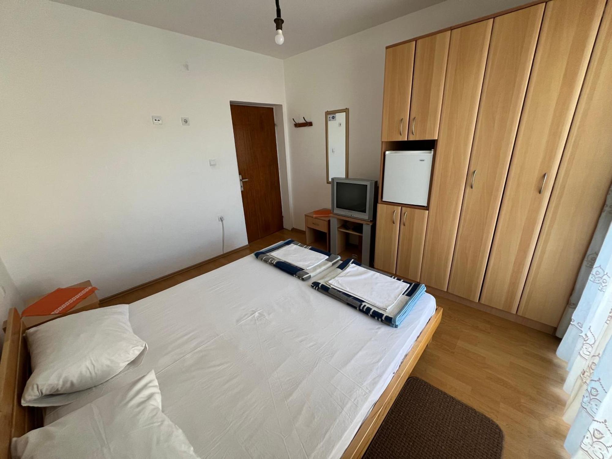 Guest House Plima 2 Budva Bagian luar foto