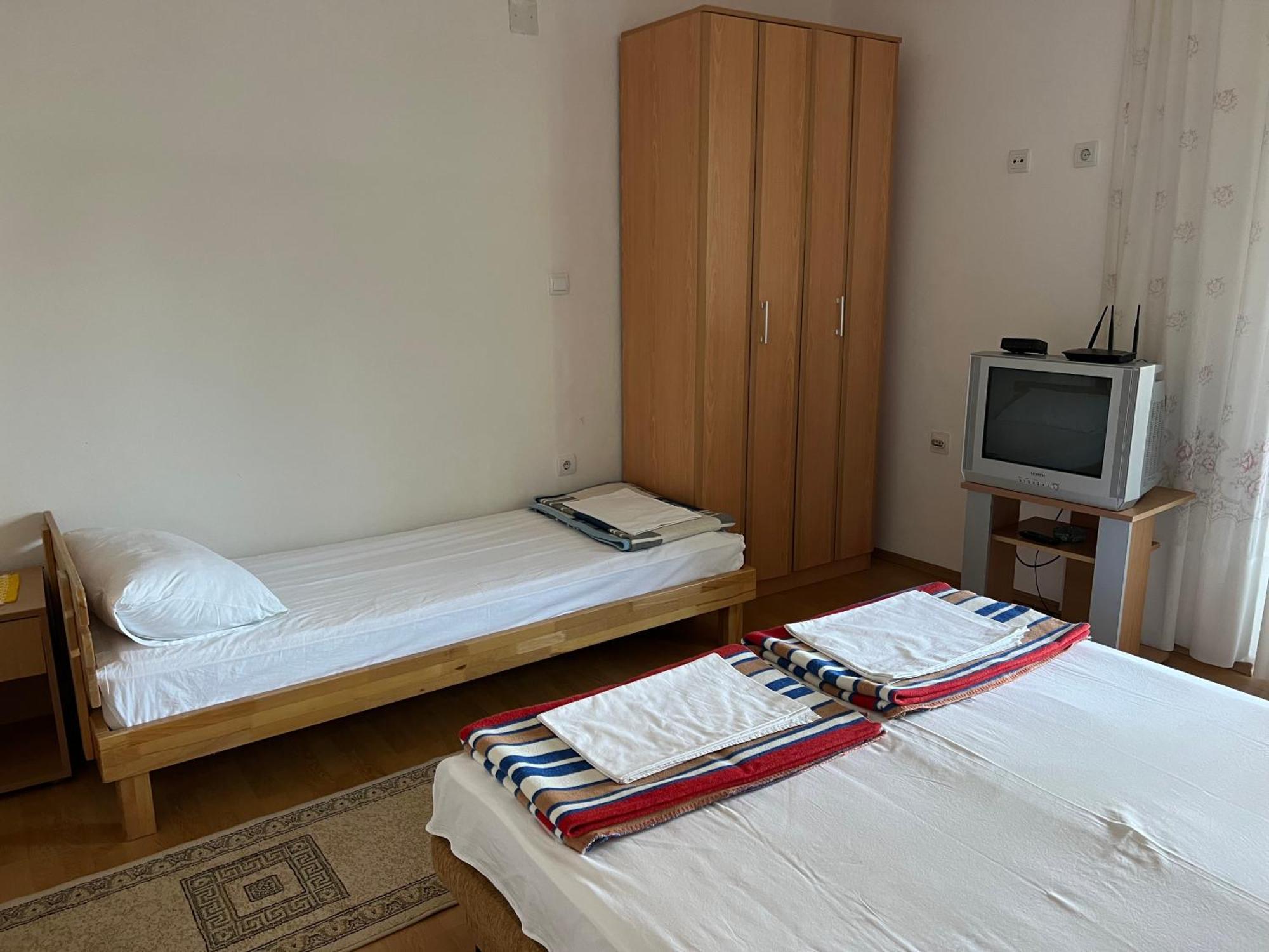 Guest House Plima 2 Budva Bagian luar foto